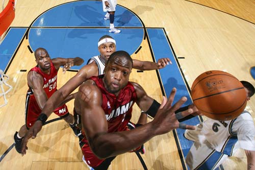 继续在罚篮 继续在罚篮